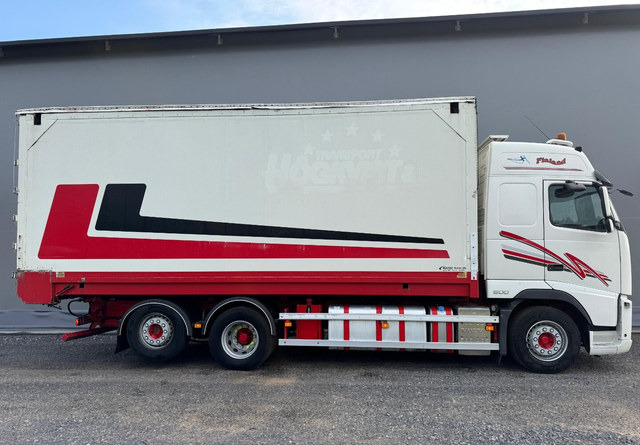 VolvoFH13 500 6x2 Ketjupurku + Rahtikaappi - Kipper vrachtwagen: afbeelding 5 VolvoFH13 500 6x2 Ketjupurku + Rahtikaappi - Kipper vrachtwagen: afbeelding 5