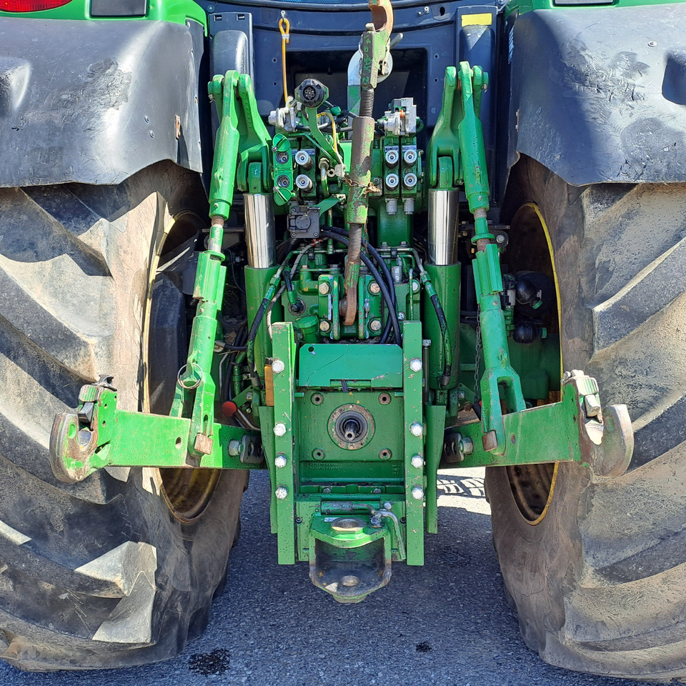 JOHN DEERE 6210R - Tractor: afbeelding 5 JOHN DEERE 6210R - Tractor: afbeelding 5