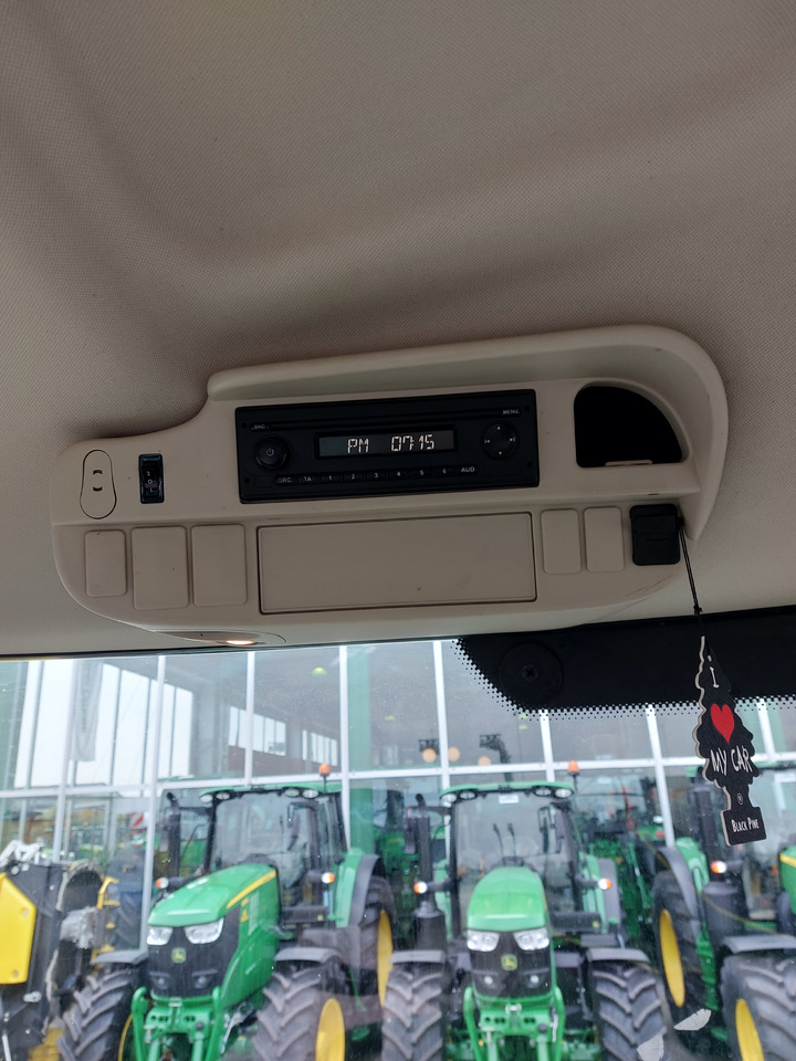 Tractor JOHN DEERE 6230R: afbeelding 8 Tractor JOHN DEERE 6230R: afbeelding 8