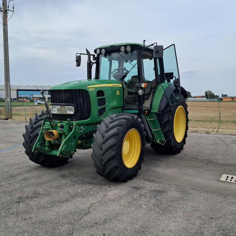 JOHN DEERE 6830 Premium - Tractor: afbeelding 1 JOHN DEERE 6830 Premium - Tractor: afbeelding 1