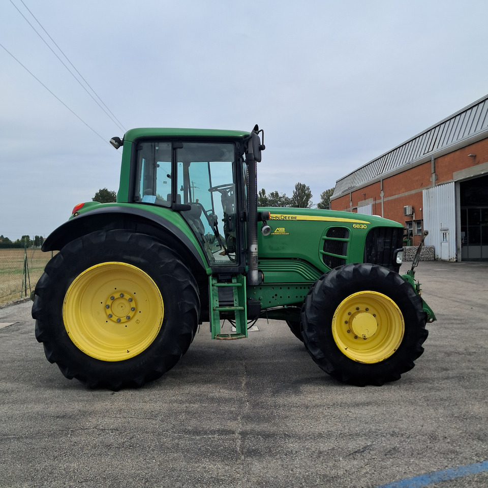JOHN DEERE 6830 Premium - Tractor: afbeelding 5 JOHN DEERE 6830 Premium - Tractor: afbeelding 5