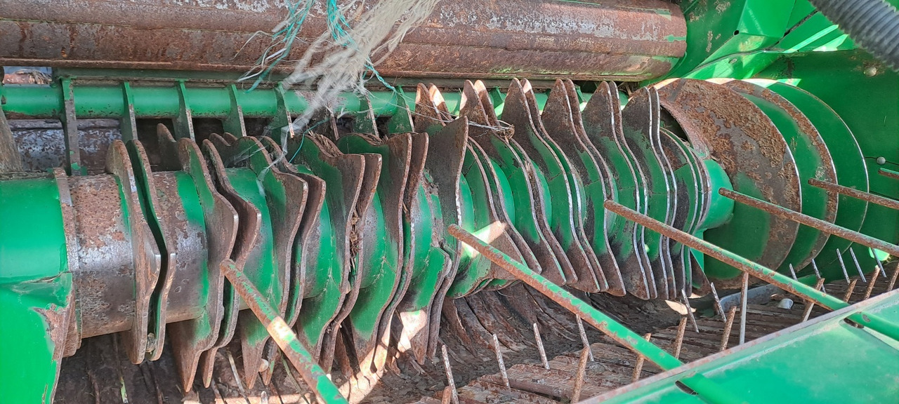 JOHN DEERE 960 - Ronde balenpers: afbeelding 5 JOHN DEERE 960 - Ronde balenpers: afbeelding 5