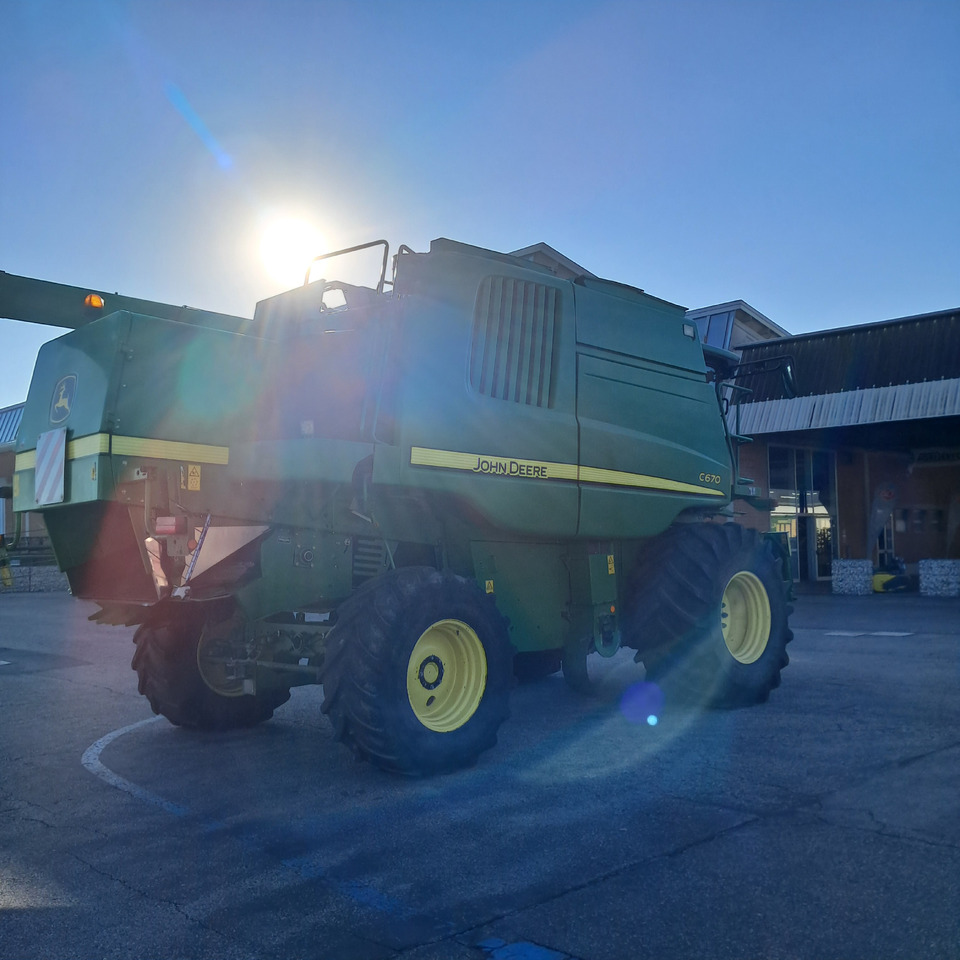 JOHN DEERE C670 - Maaidorser: afbeelding 5 JOHN DEERE C670 - Maaidorser: afbeelding 5