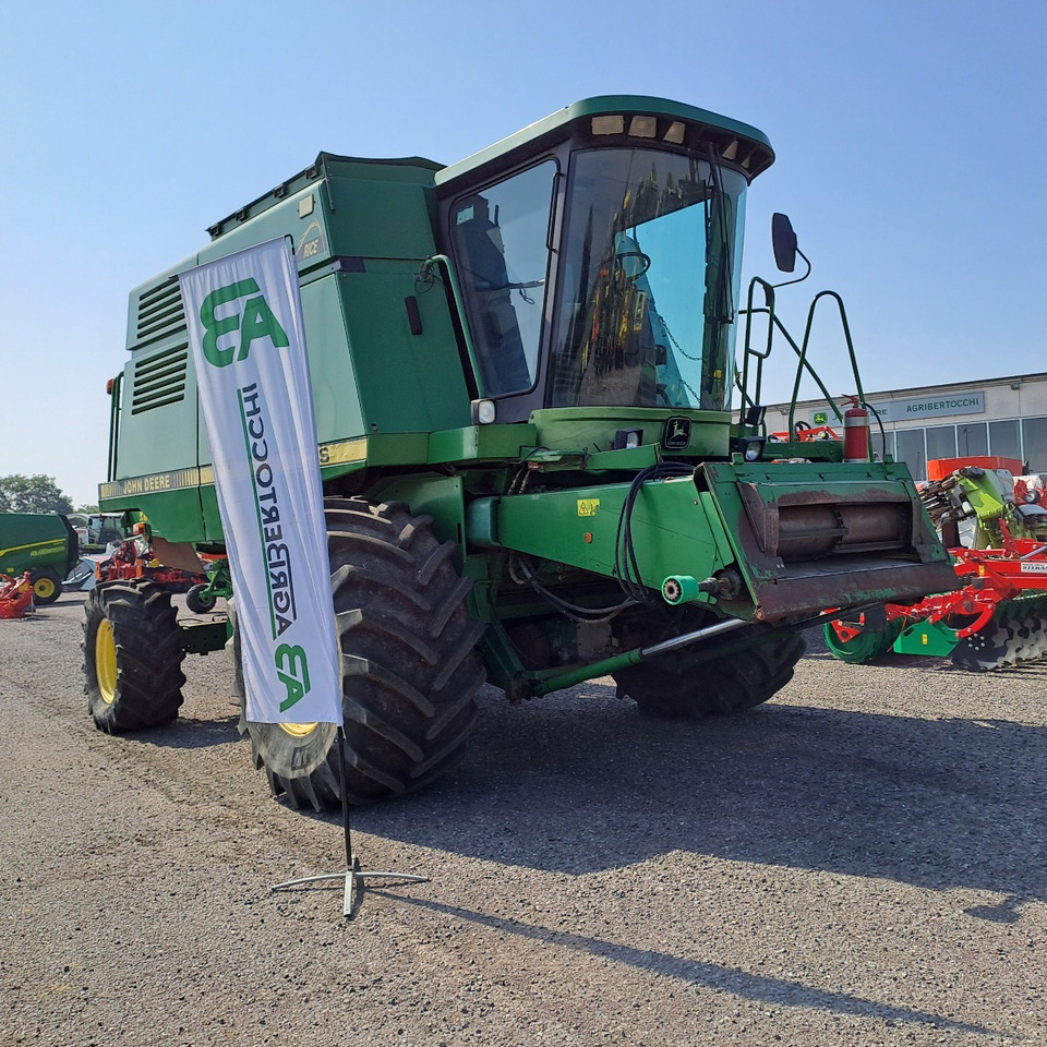 Maaidorser MIETITREBBIA JOHN DEERE CTS: afbeelding 1