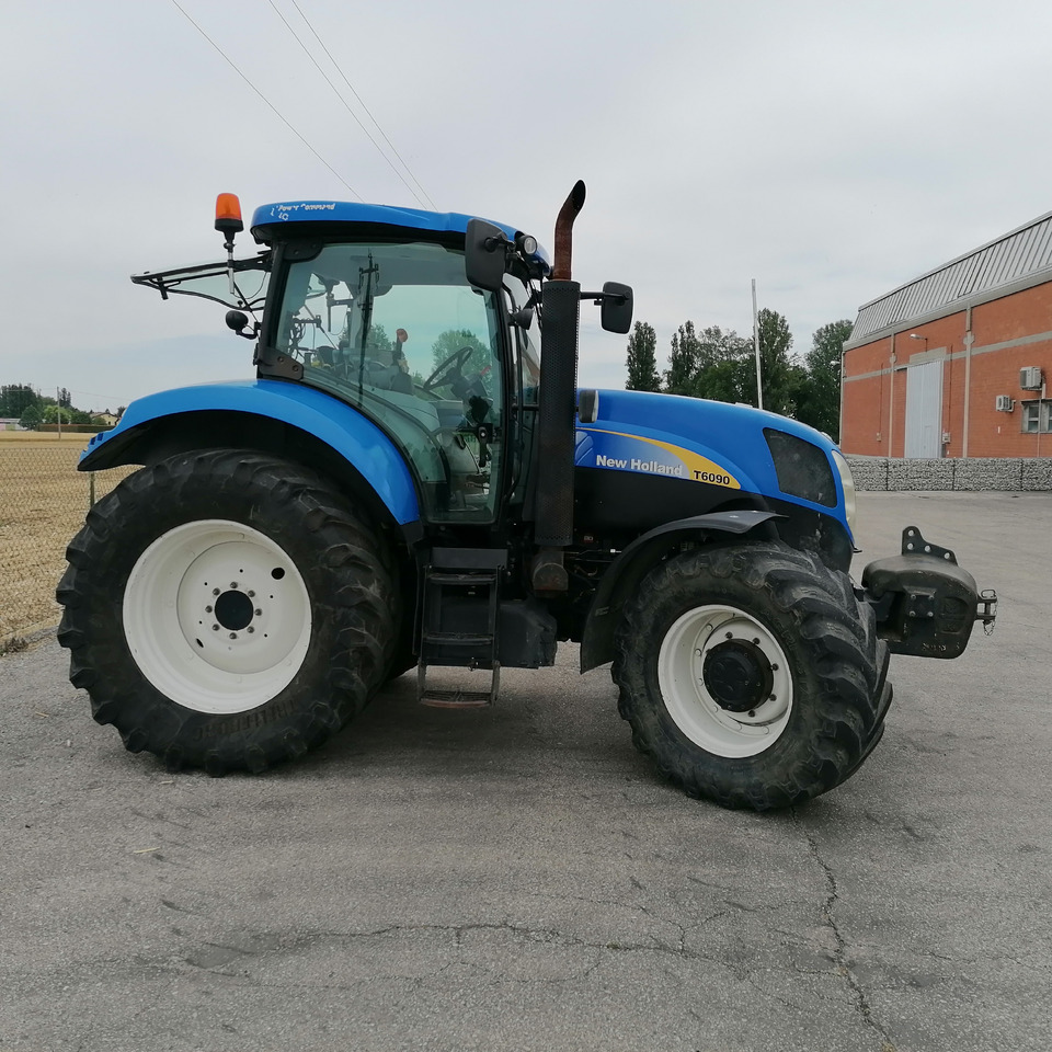 NEW HOLLAND 6090 - Tractor: afbeelding 3 NEW HOLLAND 6090 - Tractor: afbeelding 3