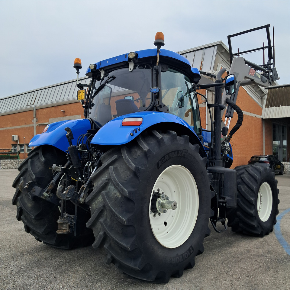 NEW HOLLAND T7 270 - Tractor: afbeelding 5 NEW HOLLAND T7 270 - Tractor: afbeelding 5