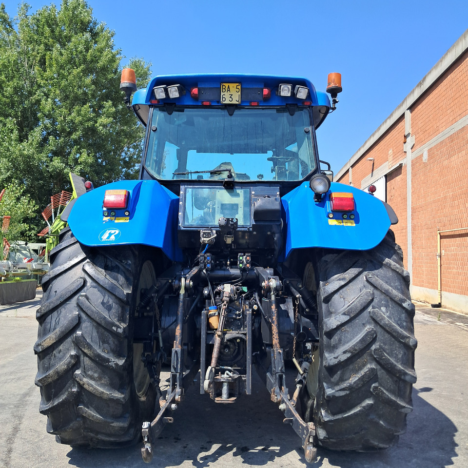 NEW HOLLAND TVT195 - Tractor: afbeelding 4 NEW HOLLAND TVT195 - Tractor: afbeelding 4
