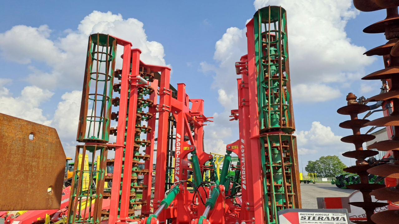 VIBROCOLTIVATORE AGRO-MASZ AUC50 - Eg: afbeelding 5 VIBROCOLTIVATORE AGRO-MASZ AUC50 - Eg: afbeelding 5