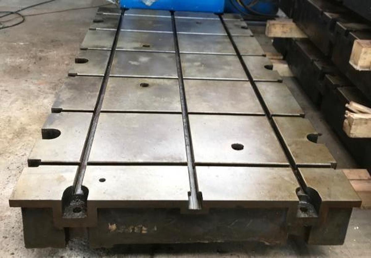 Fundament- bzw. Aufspannplatten, ca. 50 Stück vorrätig - Metaalbewerkingsmachine: afbeelding 1 Fundament- bzw. Aufspannplatten, ca. 50 Stück vorrätig - Metaalbewerkingsmachine: afbeelding 1