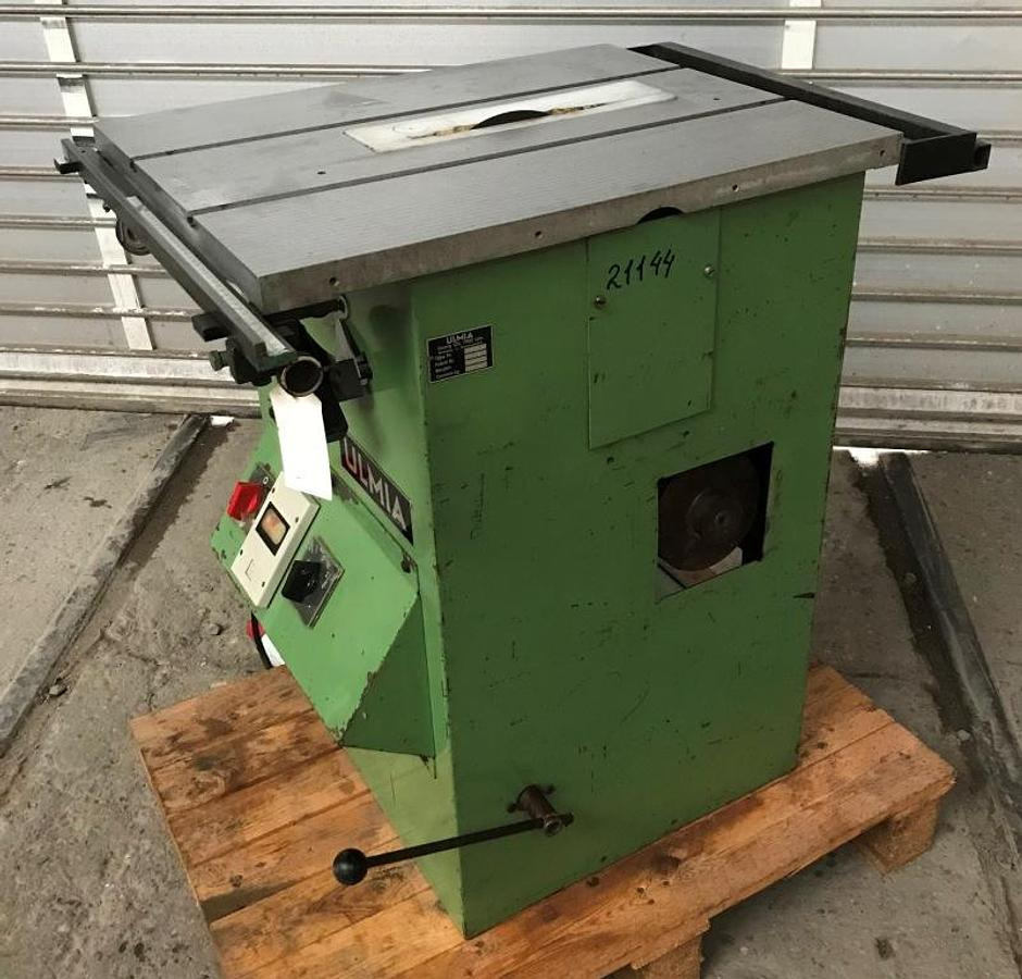 Präzisions-Holzkreissäge ULMIA - Houtbewerkingsmachine: afbeelding 2 Präzisions-Holzkreissäge ULMIA - Houtbewerkingsmachine: afbeelding 2