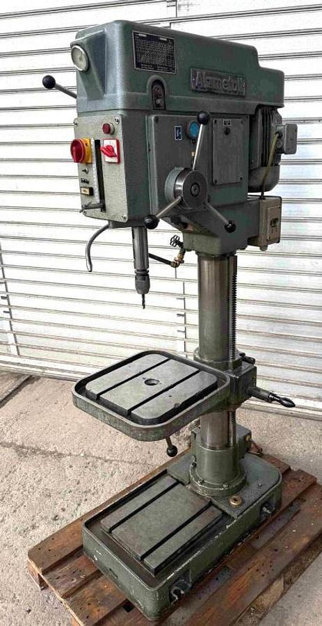 Säulenbohrmaschine ALZMETALL - Kolomboormachine: afbeelding 1 Säulenbohrmaschine ALZMETALL - Kolomboormachine: afbeelding 1