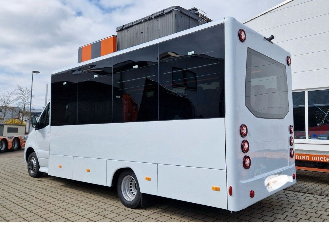 Mercedes Benz Sprinter 519 CDI 29 Sitzplätze - Schoolbus: afbeelding 2 Mercedes Benz Sprinter 519 CDI 29 Sitzplätze - Schoolbus: afbeelding 2