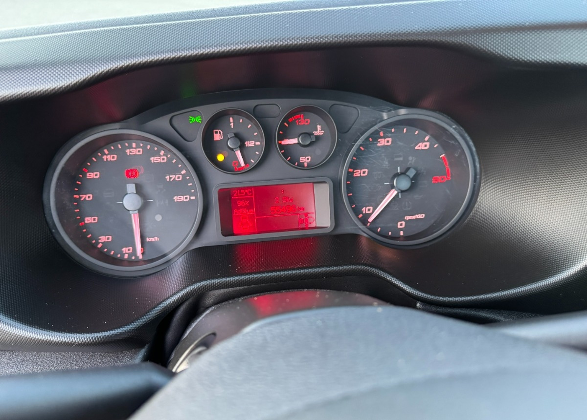 Iveco Daily 3.0 160KM Rok 2022 55 tys km przebiegu AUTOLAWETA Najazd laweta - Autovrachtwagen vrachtwagen: afbeelding 5 Iveco Daily 3.0 160KM Rok 2022 55 tys km przebiegu AUTOLAWETA Najazd laweta - Autovrachtwagen vrachtwagen: afbeelding 5