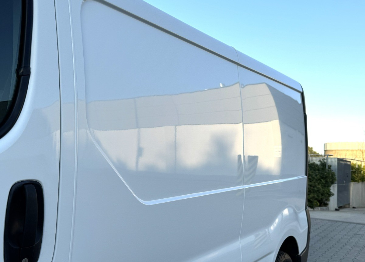 Gesloten bestelwagen Renault Trafic 2.0 DCI 115KM LONG 2012 Rok Klimatyzacja Nawigacja BEZWYPADKOWY: afbeelding 17