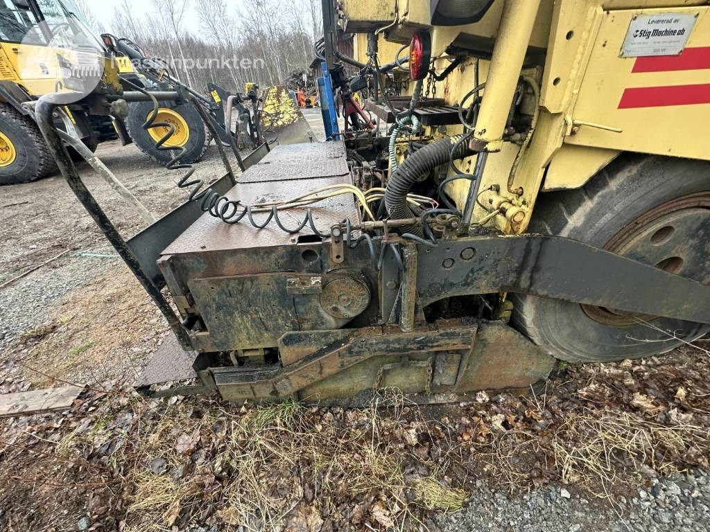 Asfaltafwerkmachine Bitelli BB 640: afbeelding 28