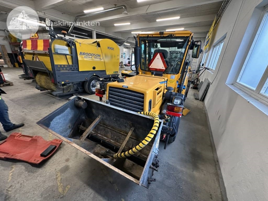 Wille 355 B - Gemeentelijke machine/ Speciaal: afbeelding 5 Wille 355 B - Gemeentelijke machine/ Speciaal: afbeelding 5