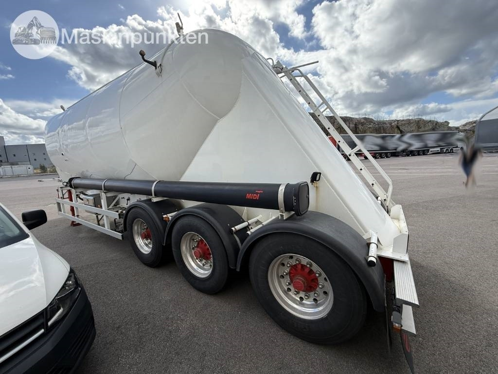 Interconsult Tanktrailer - Tankoplegger: afbeelding 4 Interconsult Tanktrailer - Tankoplegger: afbeelding 4