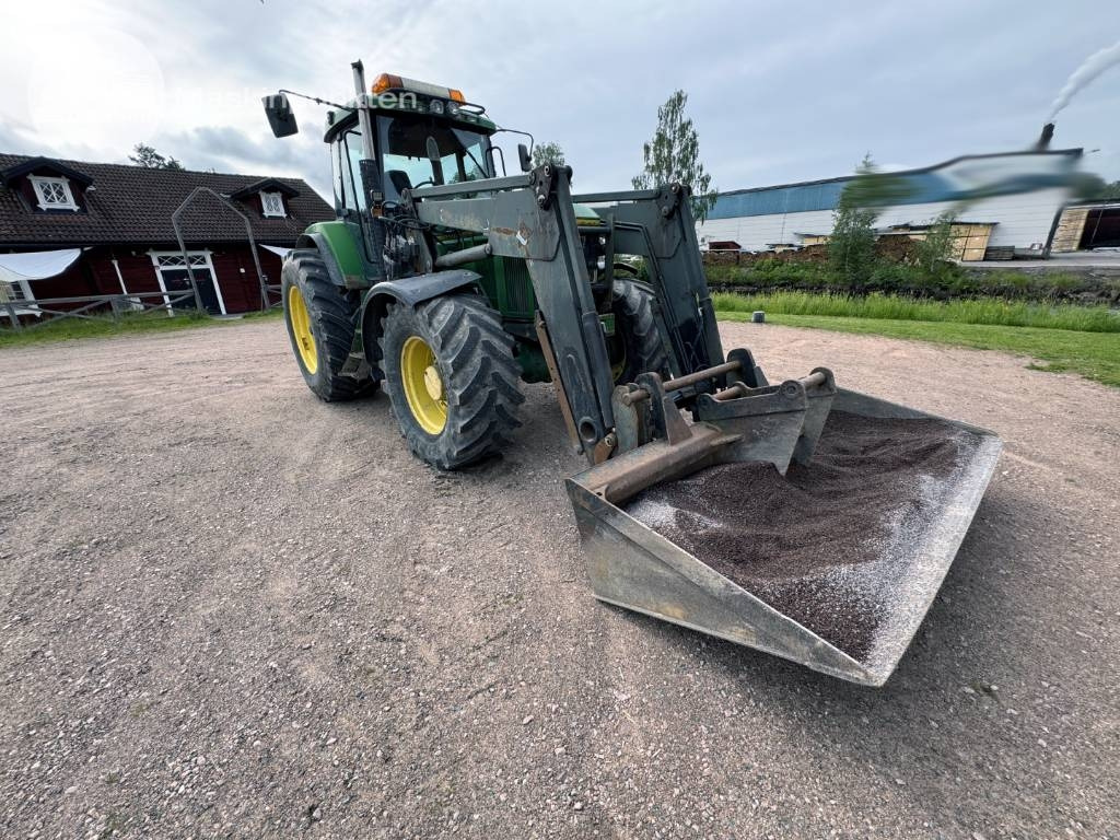 John Deere 7600  - Tractor: afbeelding 1 John Deere 7600  - Tractor: afbeelding 1