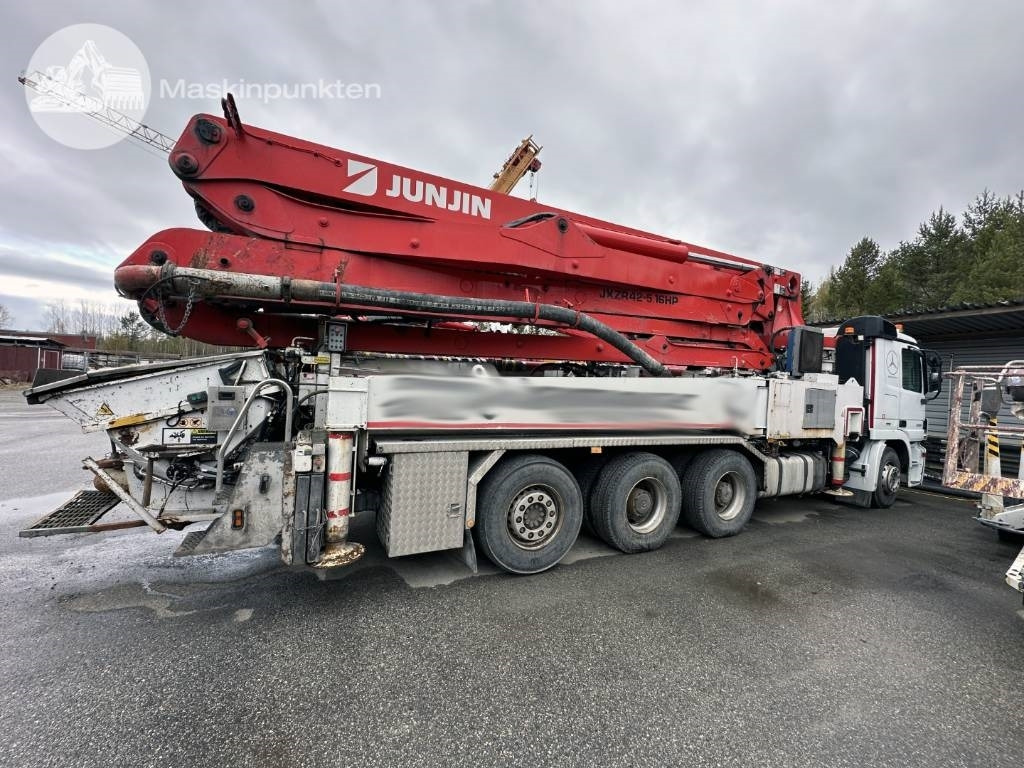 Mercedes-Benz 2651 L 8X4 Junjin jxzr42-5.16hp - Betonmixer: afbeelding 4 Mercedes-Benz 2651 L 8X4 Junjin jxzr42-5.16hp - Betonmixer: afbeelding 4