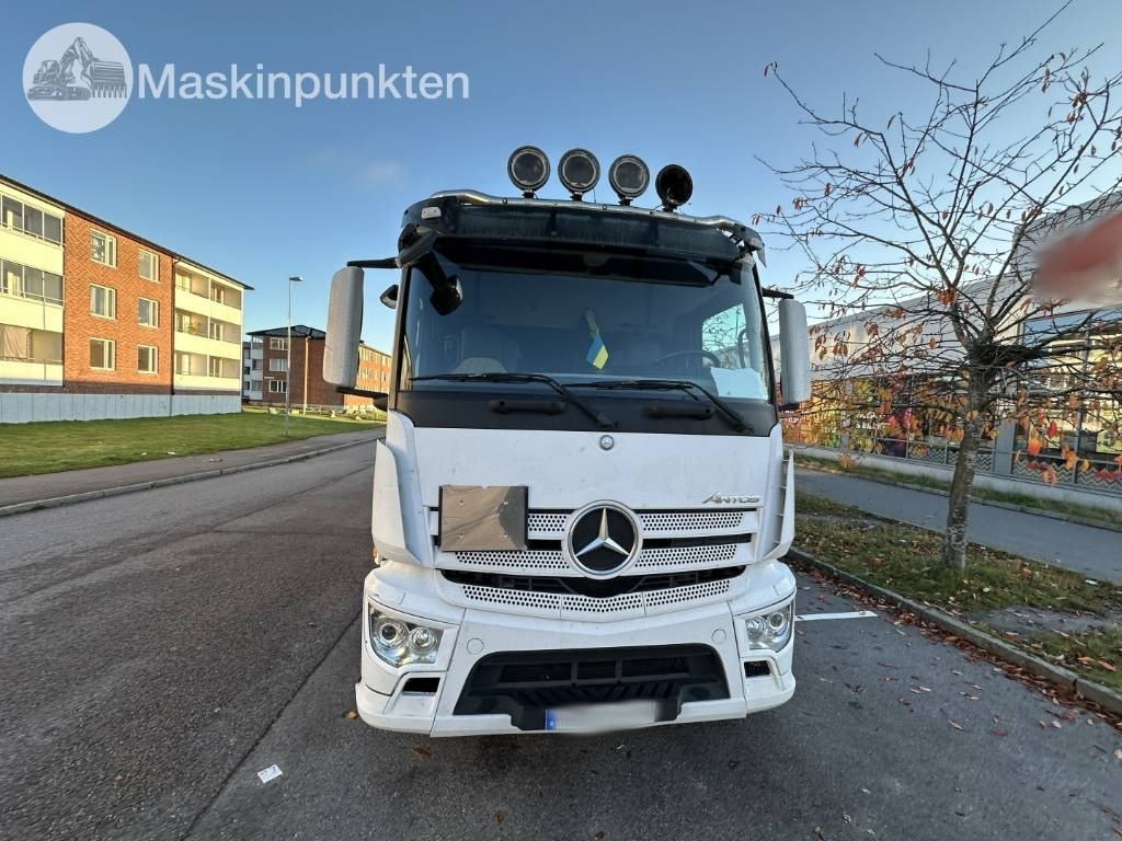 Mercedes-Benz Antos 963-0 C  - Koelwagen vrachtwagen: afbeelding 2 Mercedes-Benz Antos 963-0 C  - Koelwagen vrachtwagen: afbeelding 2