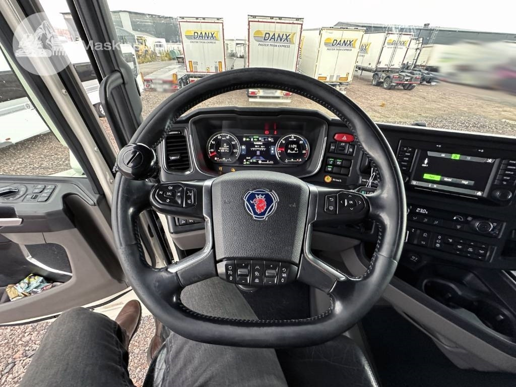 Containertransporter/ Wissellaadbak vrachtwagen Scania R 580: afbeelding 24