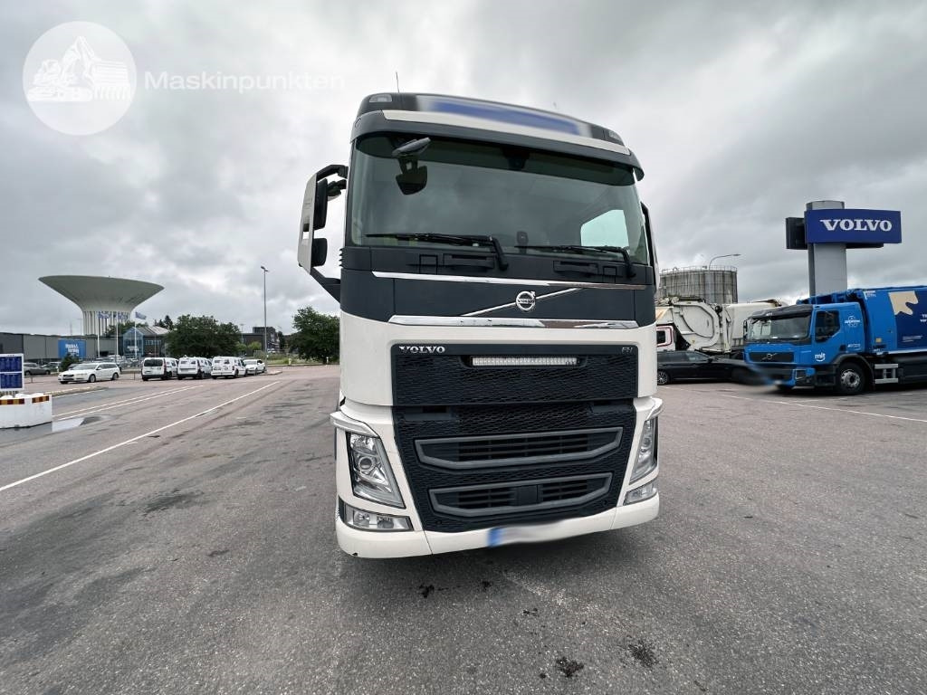 Volvo FH 500 EKIPAGE - Haakarmsysteem vrachtwagen: afbeelding 2 Volvo FH 500 EKIPAGE - Haakarmsysteem vrachtwagen: afbeelding 2