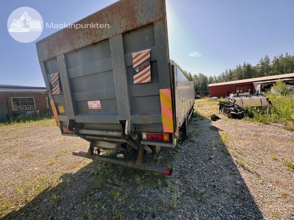 Volvo FL 614 - Kraanwagen: afbeelding 4 Volvo FL 614 - Kraanwagen: afbeelding 4