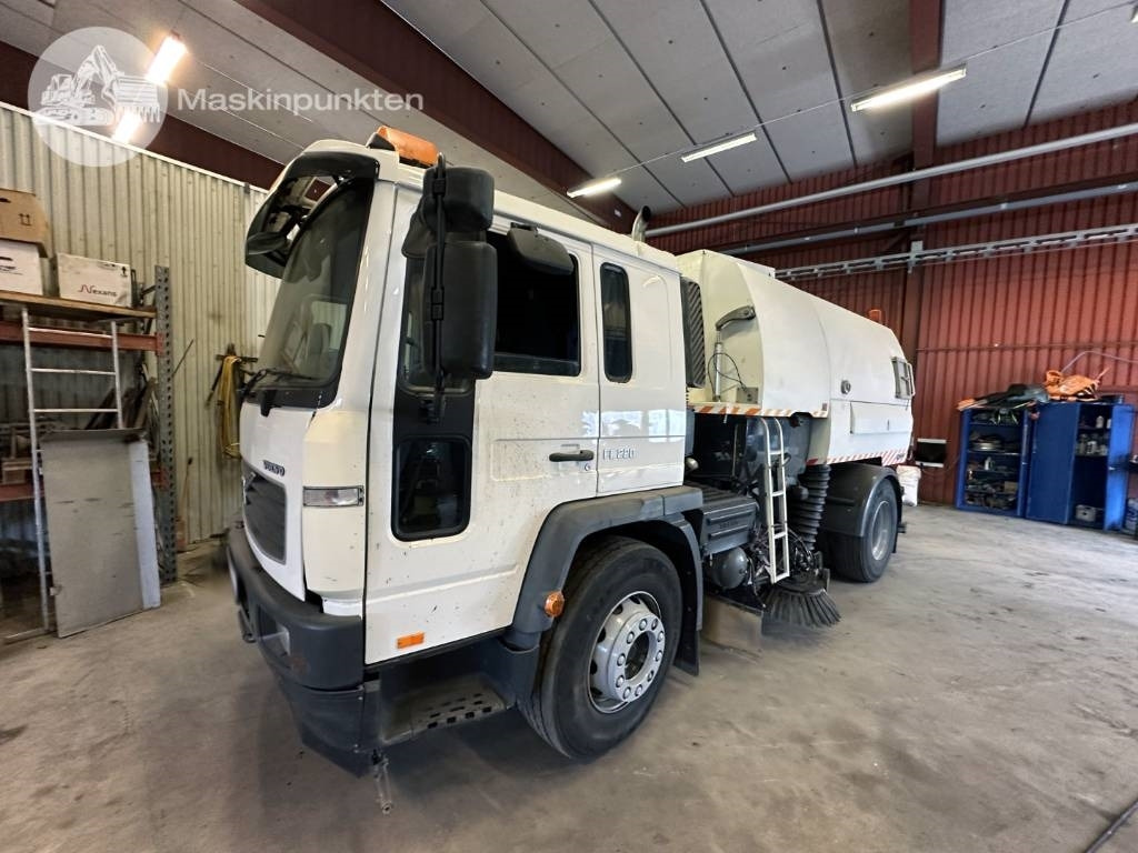 Volvo FL 618 - Vuilniswagen: afbeelding 1 Volvo FL 618 - Vuilniswagen: afbeelding 1