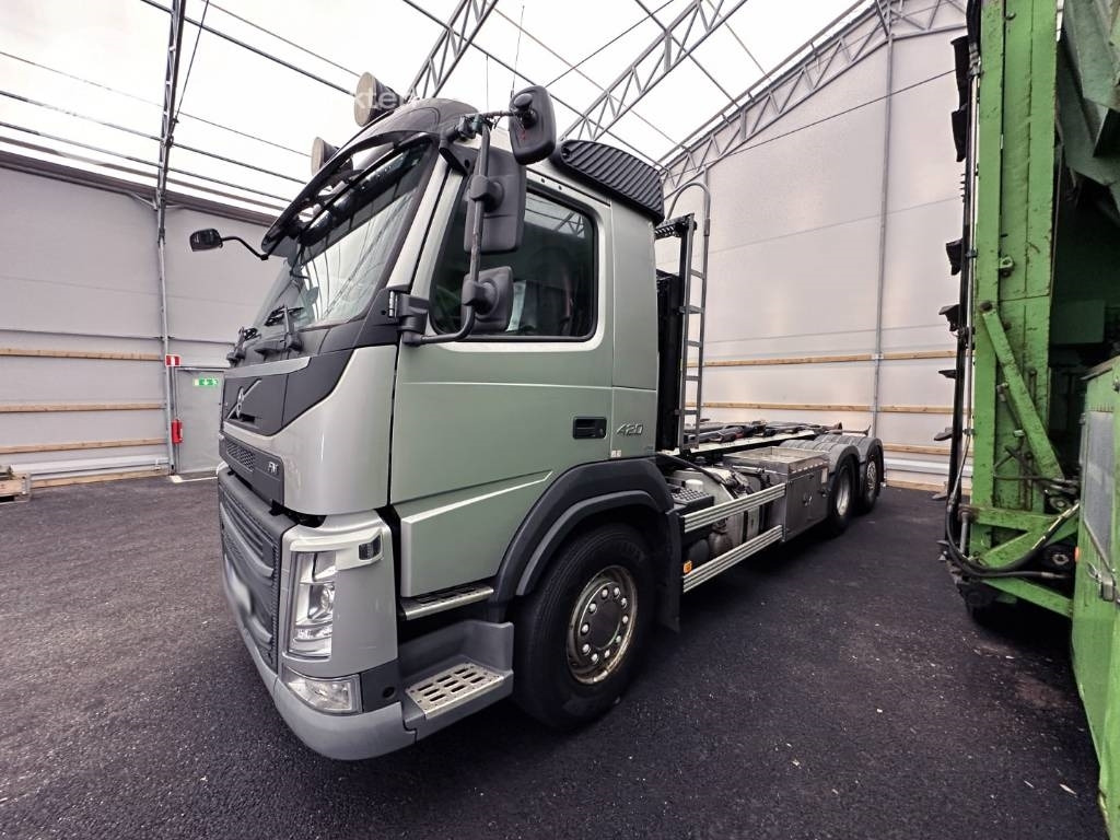 Volvo FM 420 - Haakarmsysteem vrachtwagen: afbeelding 1 Volvo FM 420 - Haakarmsysteem vrachtwagen: afbeelding 1