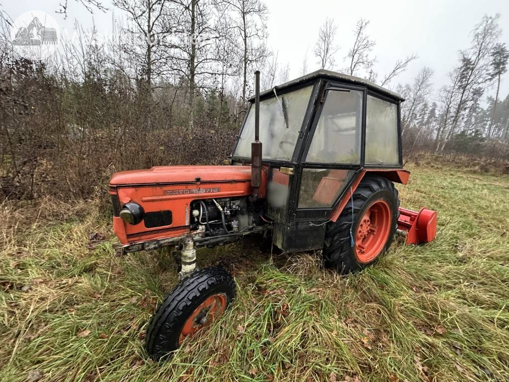 Zetor 6718 - Tractor: afbeelding 1 Zetor 6718 - Tractor: afbeelding 1