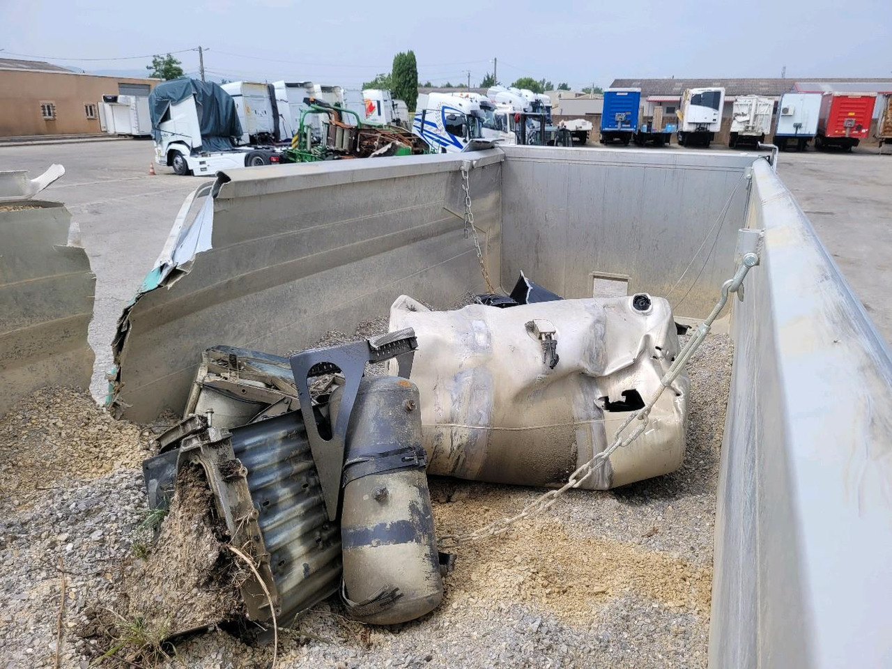 Kipper oplegger BENALU BENNE C39 3 ESSIEUX: afbeelding 9