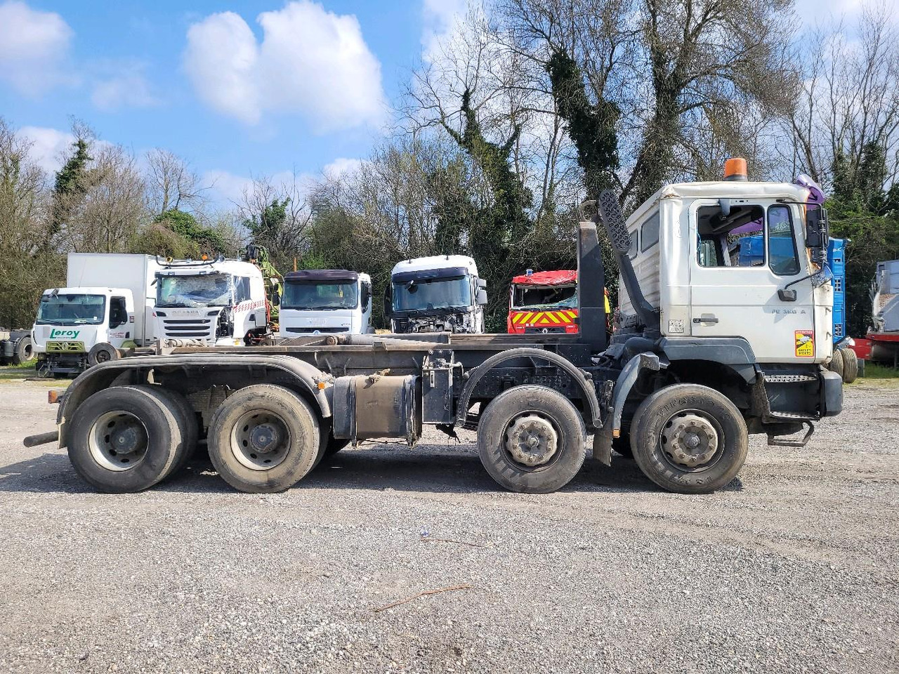 MN FE360A POLYBENNE 8X4 - Containertransporter/ Wissellaadbak vrachtwagen: afbeelding 3 MN FE360A POLYBENNE 8X4 - Containertransporter/ Wissellaadbak vrachtwagen: afbeelding 3