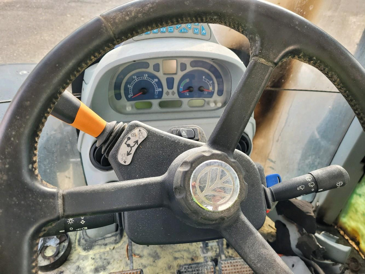 Tractor NEW HOLLAND T6.175: afbeelding 13 Tractor NEW HOLLAND T6.175: afbeelding 13