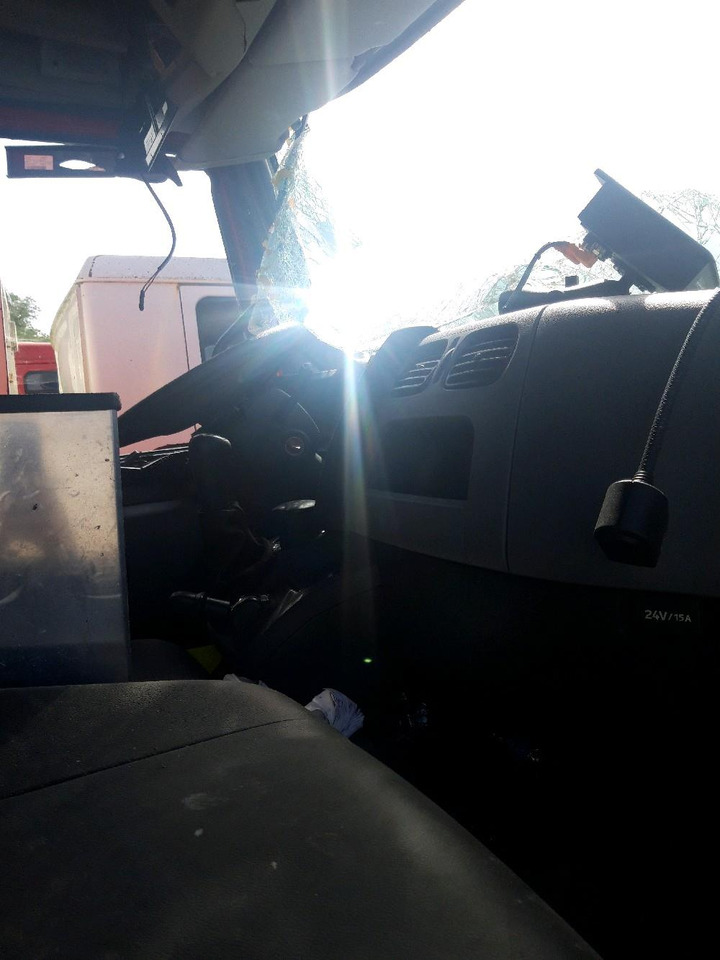 Leasing RENAULT D 4X4 TOUT-TERRAIN INCENDIE RENAULT D 4X4 TOUT-TERRAIN INCENDIE: afbeelding 10
