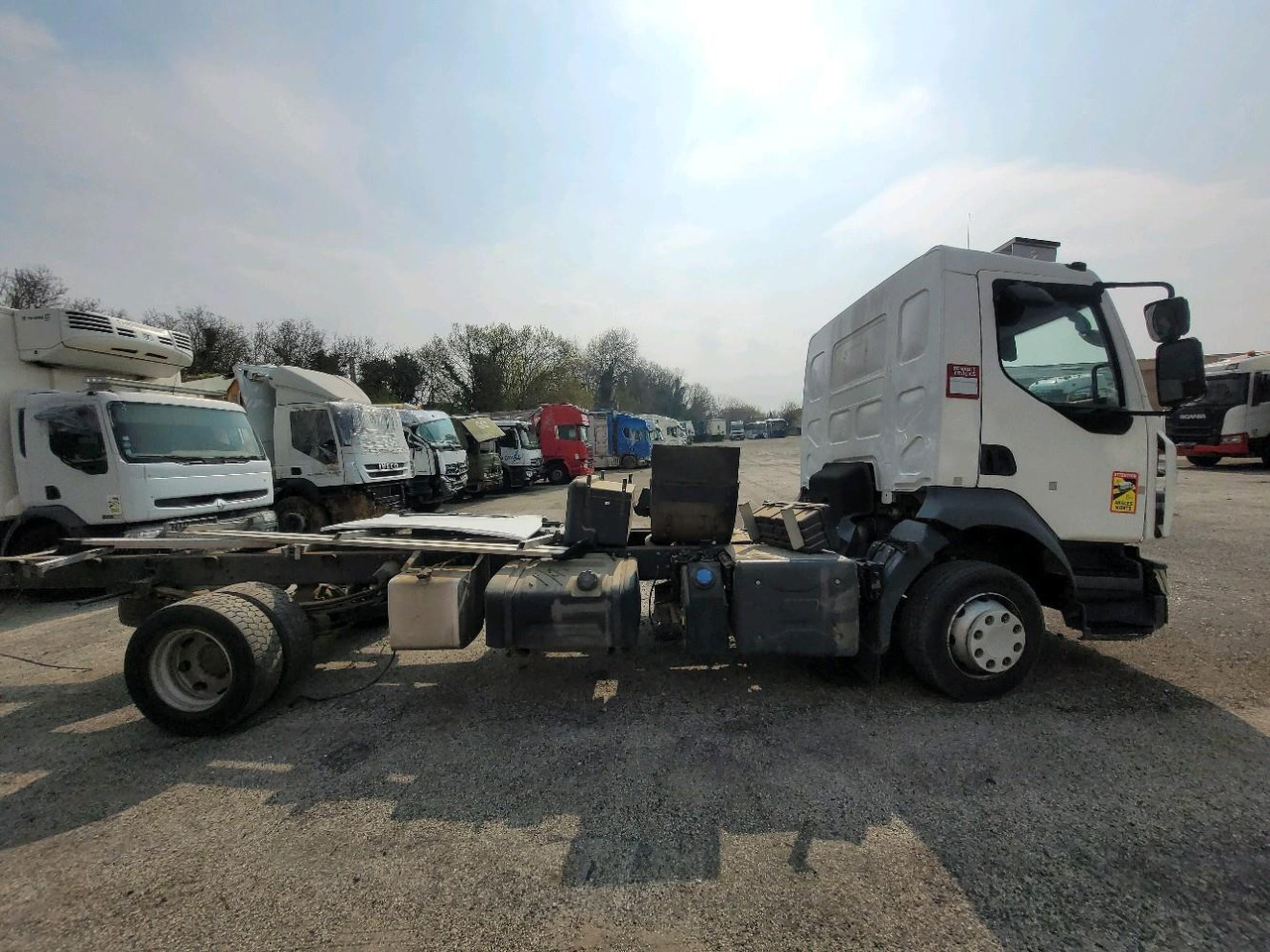 RENAULT D12 - Chassis vrachtwagen: afbeelding 3 RENAULT D12 - Chassis vrachtwagen: afbeelding 3