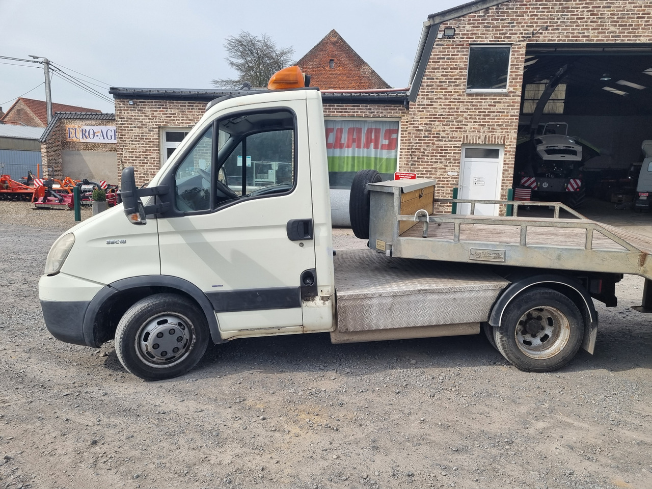 IVECO DAILY 35C18 - BE trekker: afbeelding 1 IVECO DAILY 35C18 - BE trekker: afbeelding 1