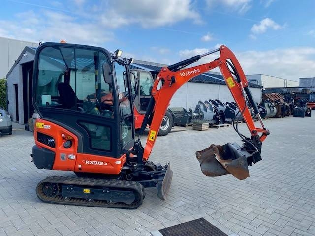 Kubota KX 019-4 - Minigraafmachine: afbeelding 1 Kubota KX 019-4 - Minigraafmachine: afbeelding 1