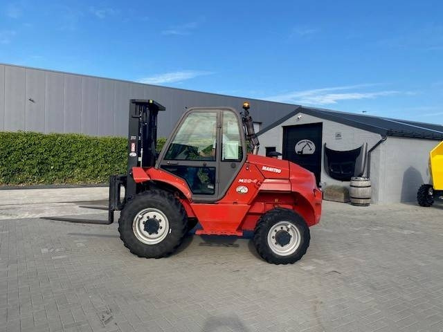 Manitou M 30.4 - Ruw terrein heftruck: afbeelding 1 Manitou M 30.4 - Ruw terrein heftruck: afbeelding 1