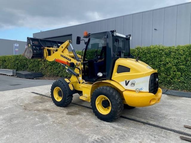 Yanmar V 8 - Wiellader: afbeelding 1 Yanmar V 8 - Wiellader: afbeelding 1