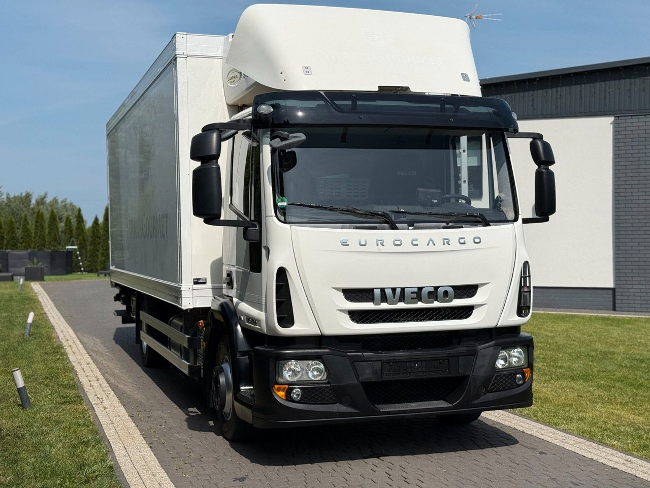 Iveco EUROCARGO 12T E22 CARRIER SUPRA 850 MT - Koelwagen vrachtwagen: afbeelding 3 Iveco EUROCARGO 12T E22 CARRIER SUPRA 850 MT - Koelwagen vrachtwagen: afbeelding 3