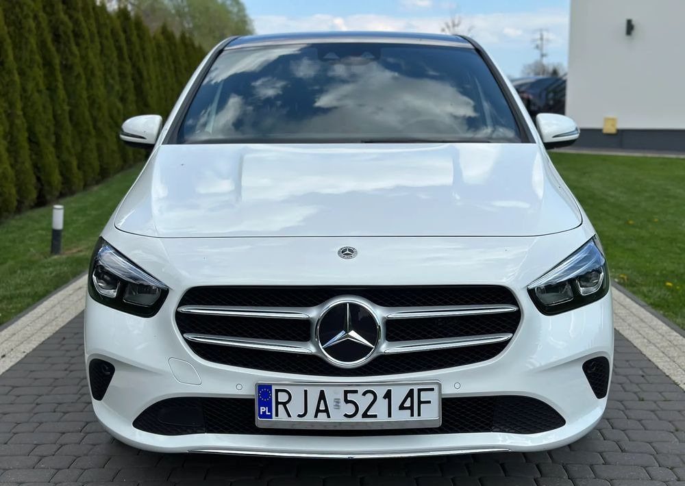 Mercedes-Benz Klasa B - Sedan: afbeelding 2 Mercedes-Benz Klasa B - Sedan: afbeelding 2
