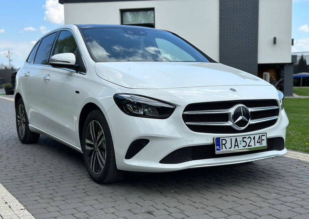 Mercedes-Benz Klasa B - Sedan: afbeelding 3 Mercedes-Benz Klasa B - Sedan: afbeelding 3