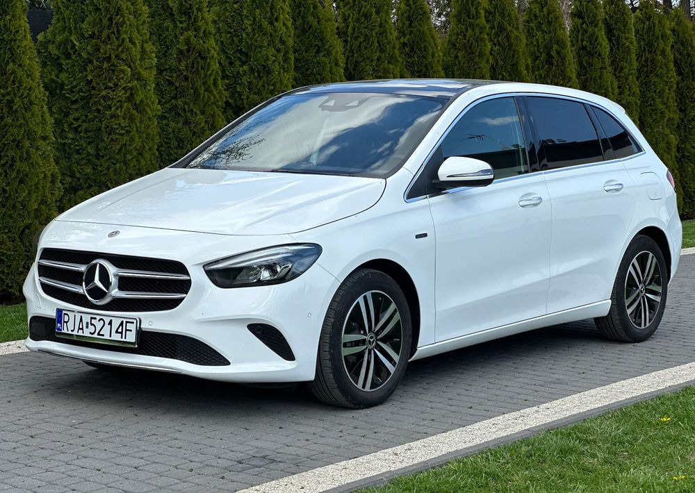 Mercedes-Benz Klasa B - Sedan: afbeelding 1 Mercedes-Benz Klasa B - Sedan: afbeelding 1