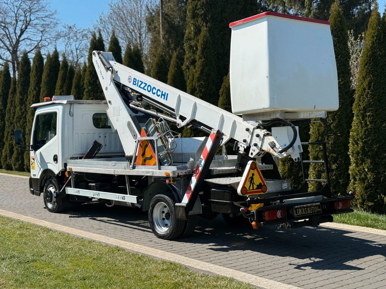 Nissan CABSTAR 17 M MANUAL GEARBOX LOW KMS - Vrachtwagen hoogwerker: afbeelding 5 Nissan CABSTAR 17 M MANUAL GEARBOX LOW KMS - Vrachtwagen hoogwerker: afbeelding 5