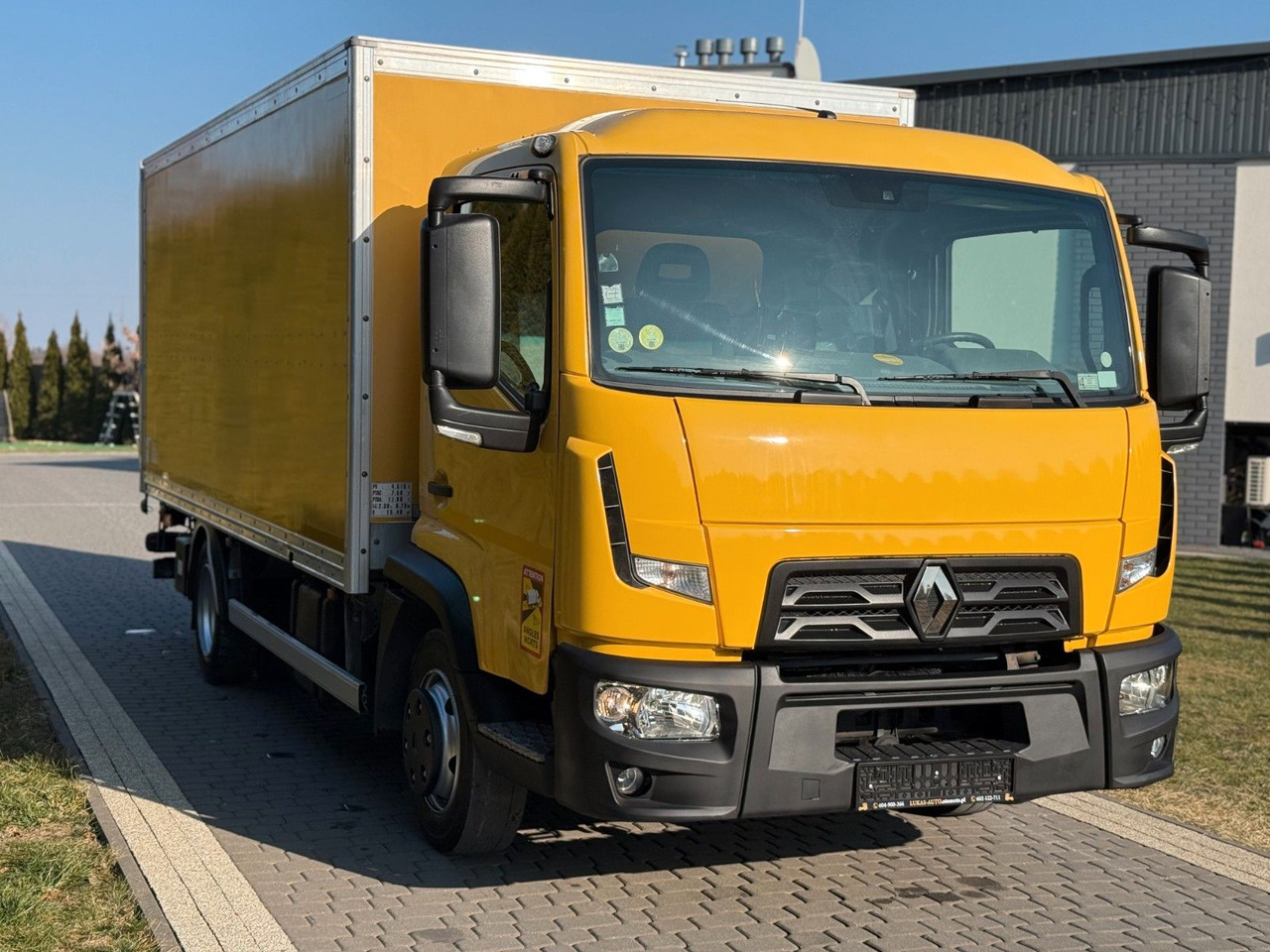 Renault D 7.5 AUTOMATIC BOX - Bestelwagen gesloten laadbak: afbeelding 1 Renault D 7.5 AUTOMATIC BOX - Bestelwagen gesloten laadbak: afbeelding 1
