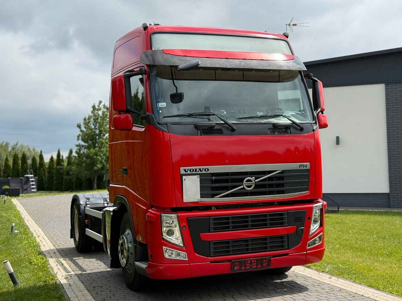 Volvo FH 440 AUTOMATIC EURO 5 FRIGDE - Trekker: afbeelding 4 Volvo FH 440 AUTOMATIC EURO 5 FRIGDE - Trekker: afbeelding 4