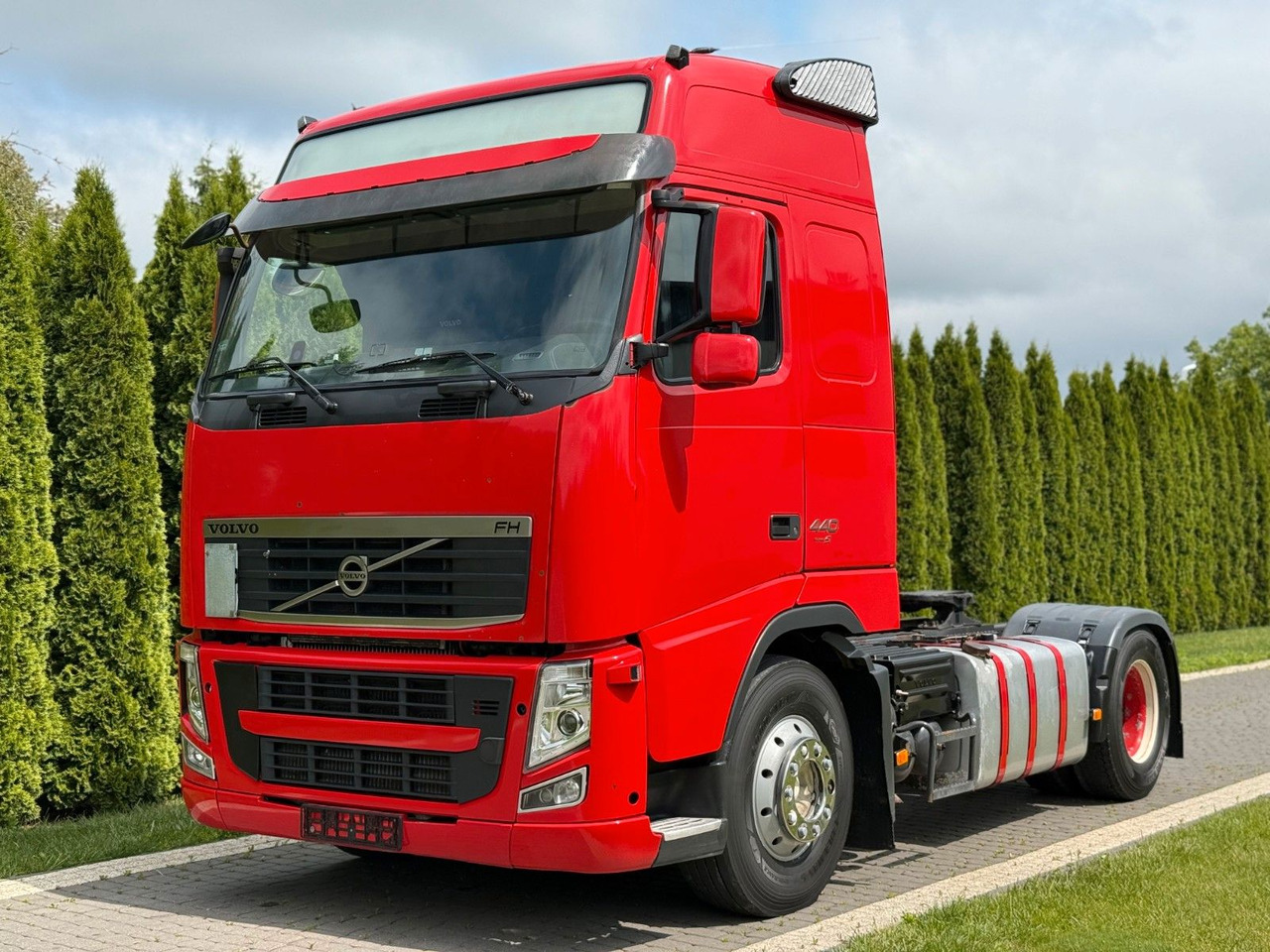 Volvo FH 440 AUTOMATIC EURO 5 FRIGDE - Trekker: afbeelding 2 Volvo FH 440 AUTOMATIC EURO 5 FRIGDE - Trekker: afbeelding 2