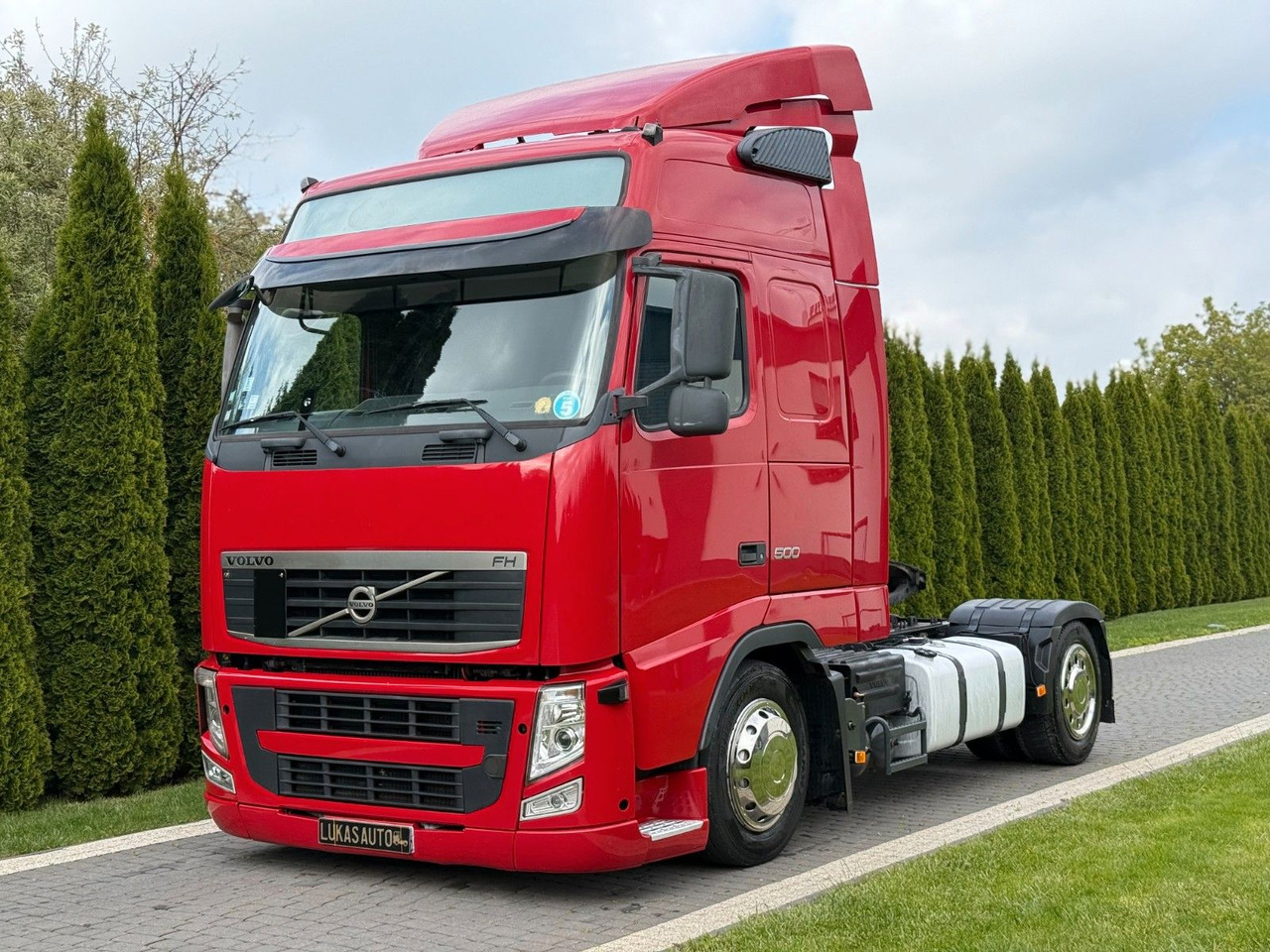 Volvo FH 500 LOW DECK LOW KMS - Trekker: afbeelding 1 Volvo FH 500 LOW DECK LOW KMS - Trekker: afbeelding 1