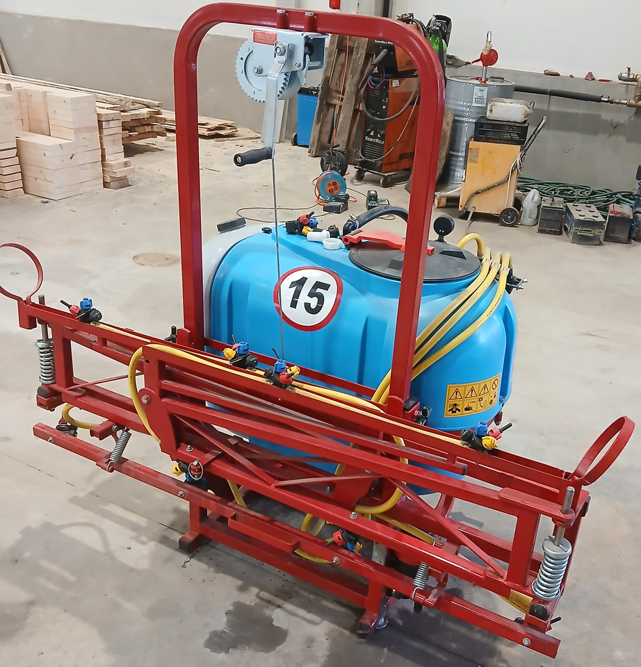 P329/2  - Gedragen veldspuit: afbeelding 1 P329/2  - Gedragen veldspuit: afbeelding 1