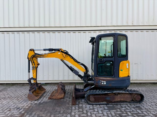 Bobcat E26 / 2016 BJ / 3 x Löffel / 3.905 H - Minigraafmachine: afbeelding 2 Bobcat E26 / 2016 BJ / 3 x Löffel / 3.905 H - Minigraafmachine: afbeelding 2